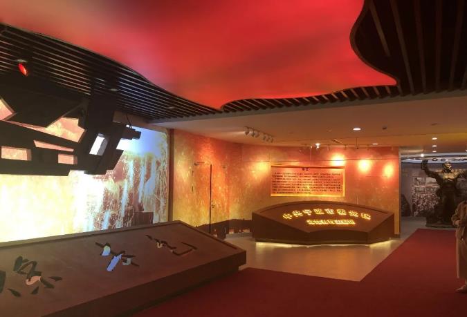 黨建館設(shè)計(jì)時(shí)如何體現(xiàn)它的特色？