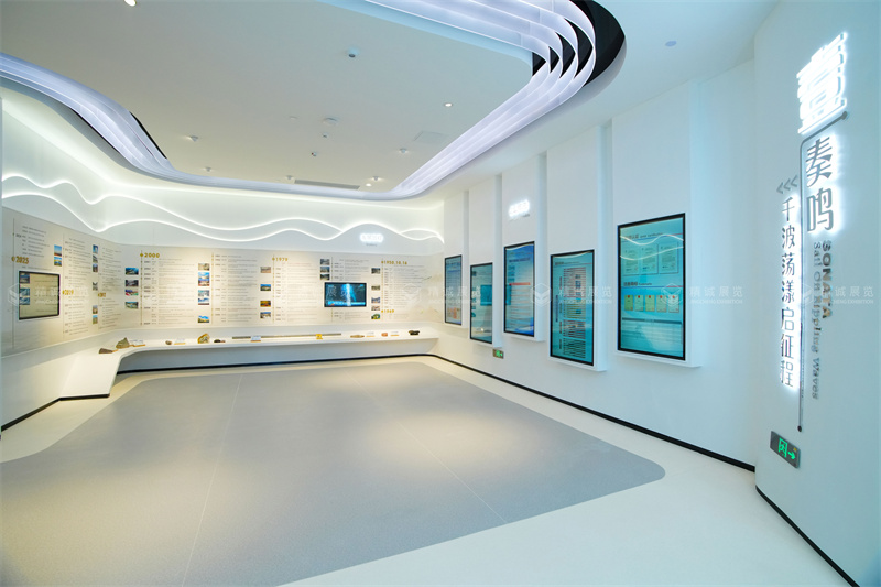 西北水電及新能源科技產(chǎn)業(yè)中心展覽館落成